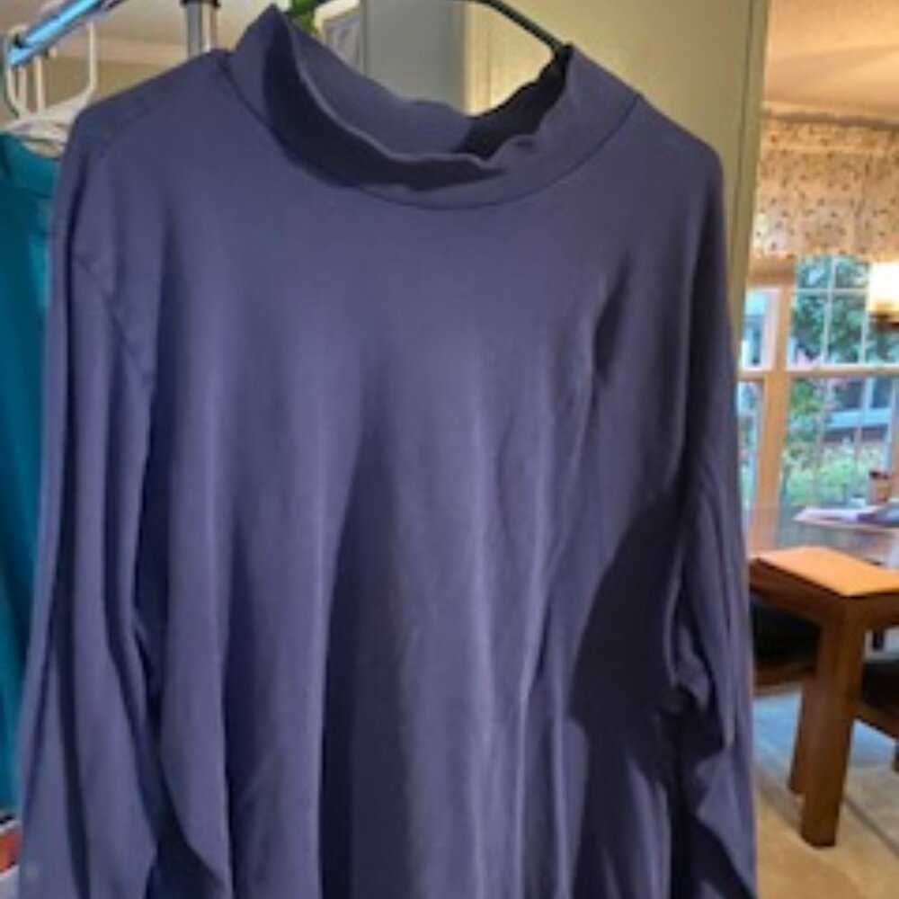 Plus Size Womans mock t-neck Navy